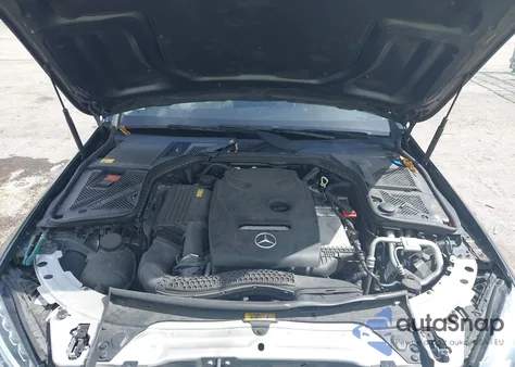 2015 Mercedes-Benz C 300 4Matic/Luxury 4Matic/Sport 4Matic из США, поврежденный, VIN 55SWF4KB0FU023429